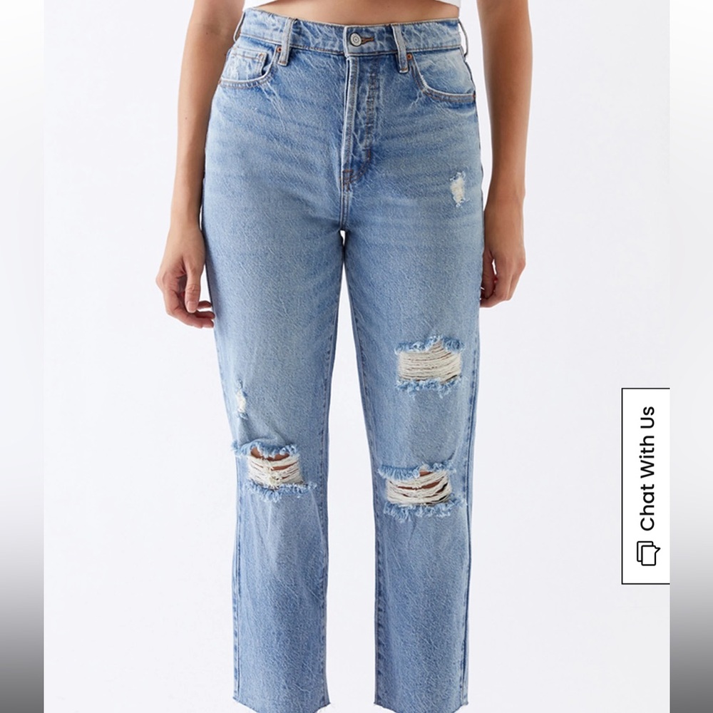 PacSun Women’s High-Rise Straight Ripped Jeans